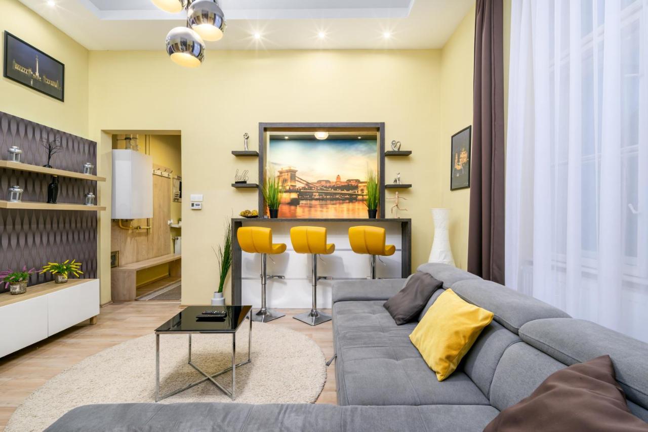 Downtown Deluxe-Two Bedroom Apartment With Sauna Будапешт Экстерьер фото