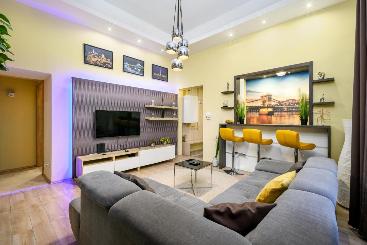 Downtown Deluxe-Two Bedroom Apartment With Sauna Будапешт Экстерьер фото